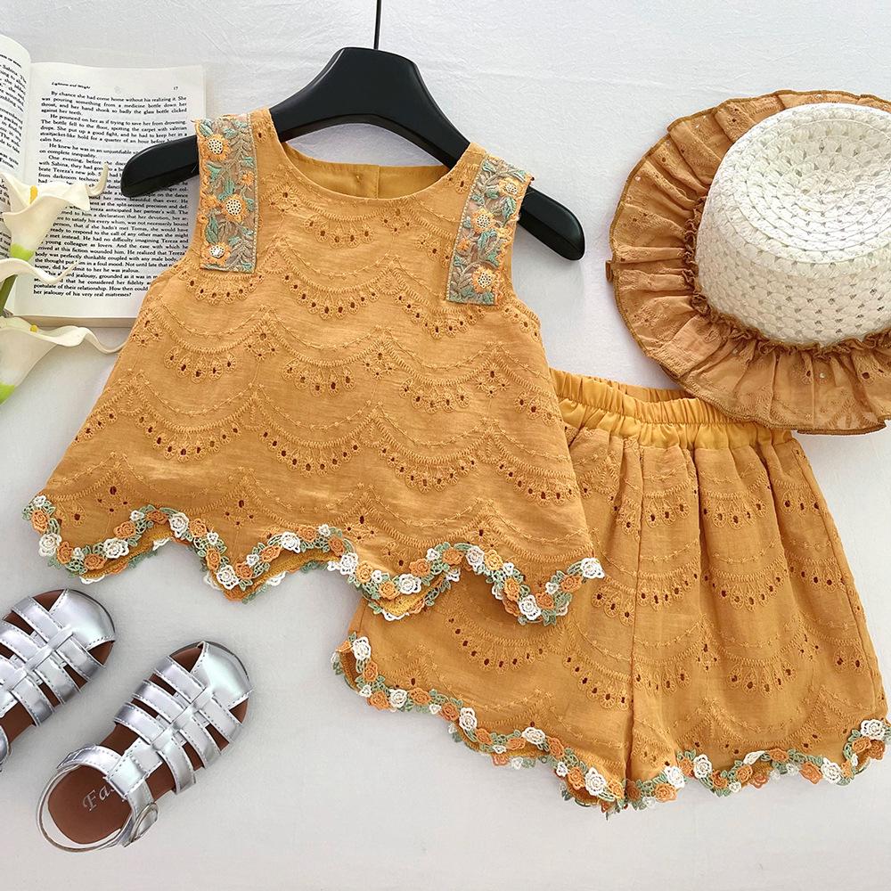 2025 Trendy Girl's Sleeveless Set: Stylish Hollow Out Top & Embroidered Floral Shorts
