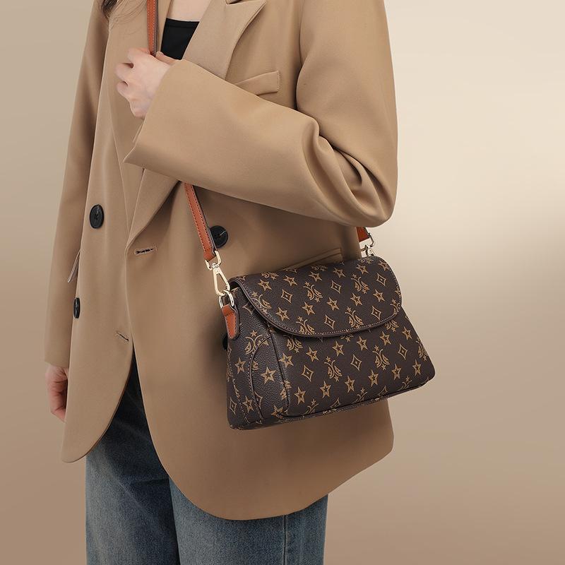 Trendy Textured Bag for Women 2025 Autumn Winter New Niche Versatile Crossbody Bag Fashionable Shoulder Bag Small Square Bag