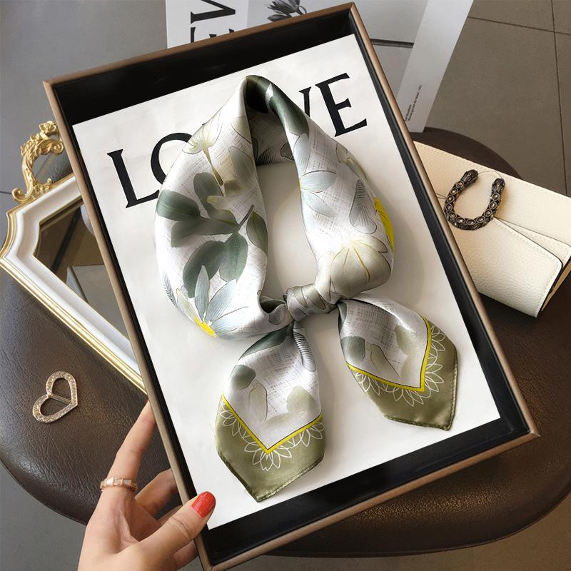 2024 new mulberry silk small silk scarf Korean version decorative fashion flight attendant professional scarf four seasons universal small 65*65cm