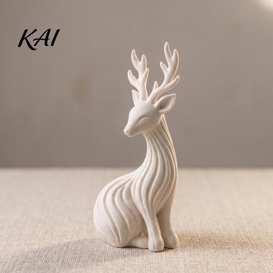 PLA 3D Printed Crafts Reindeer Figurine for Christmas Home Decor, Elegant Sitting Elk Statue with Fine Gothic Style Decorations Texture Desk
