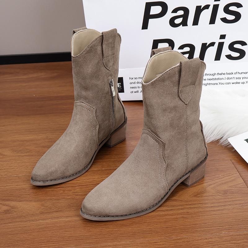 

Inner heightened thick heel V-mouth small short boots women s 2024 new pointed retro versatile, comfortable thin boots spring and autumn single boots 39