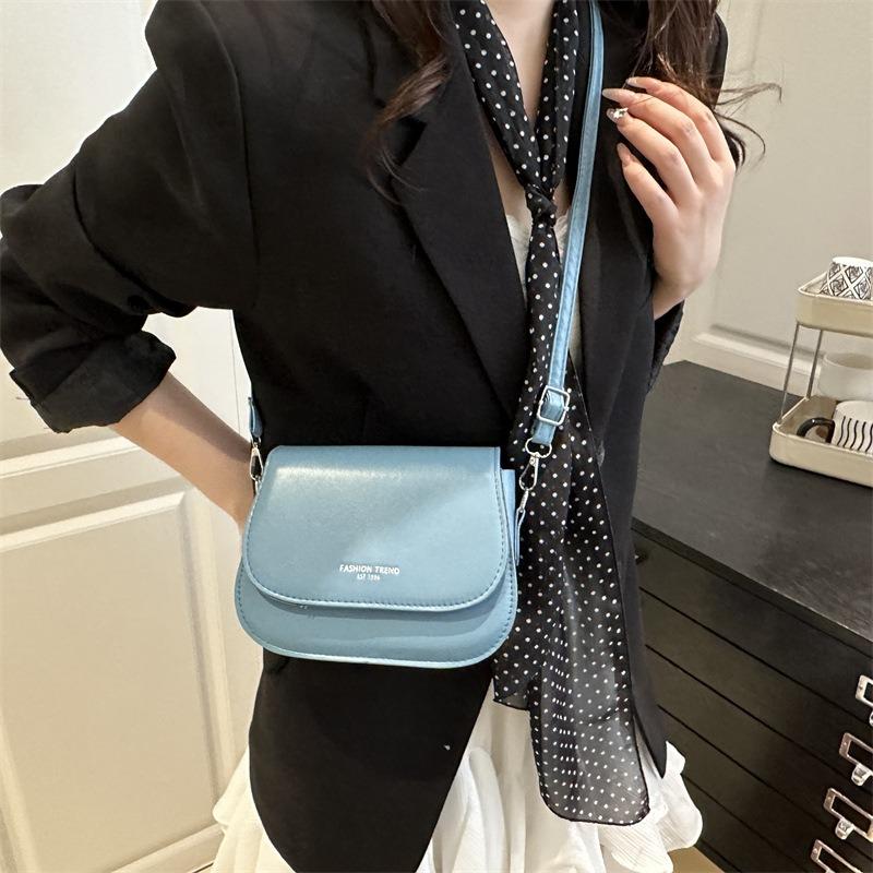 Simple Casual Versatile Fashion Solid Color Commuting Versatile Daily Practical Shoulder Messenger Bag Spring and Summer Small Square Bag