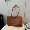 High Value Large Bag Women's Bag Summer New Trendy Large Capacity Handbag Retro Commuter Tote Bag