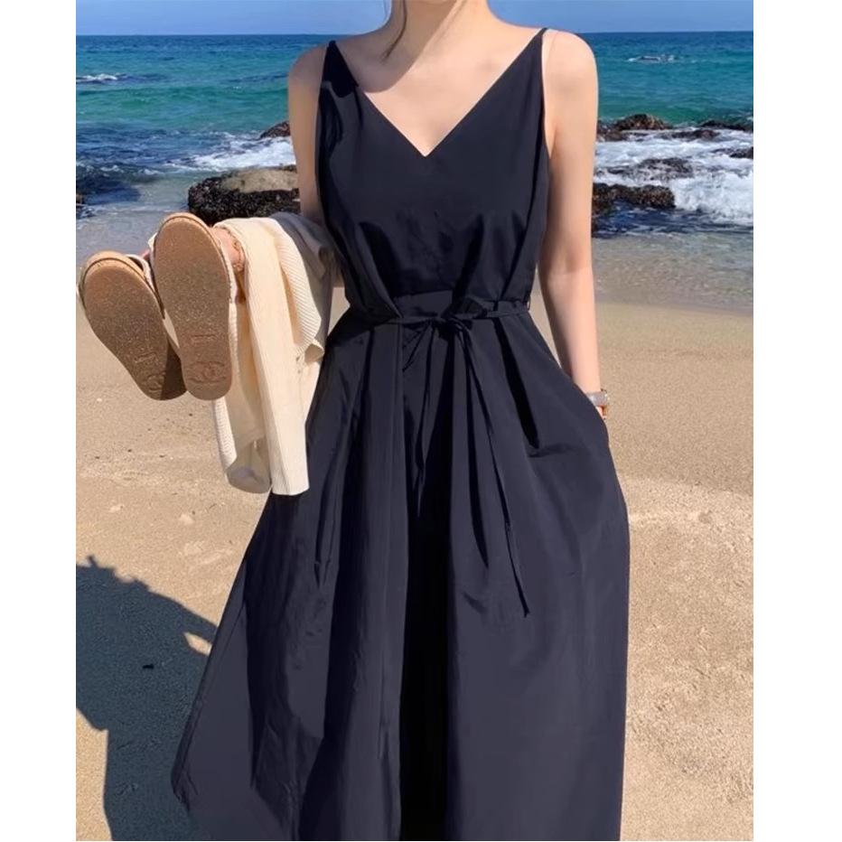 Korean chic summer French niche V-neck lace-up suspender dress women's waist thin beach skirt long skirt