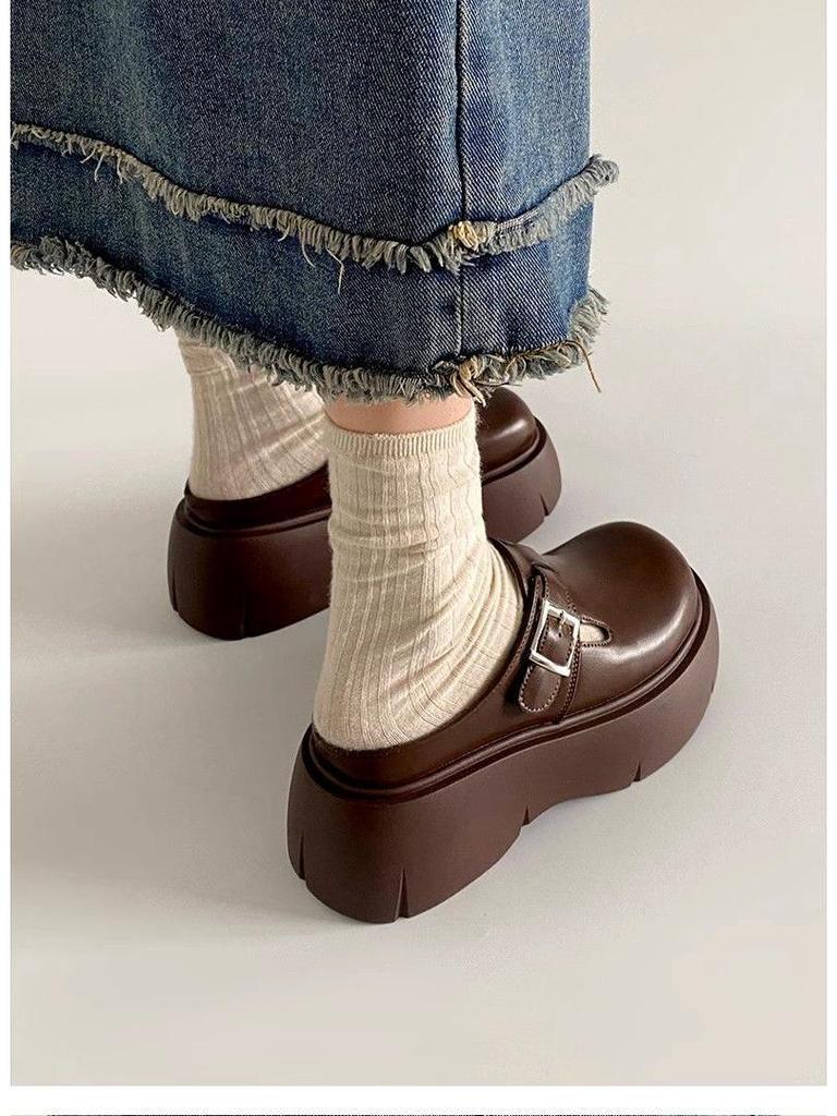 2024 Stylish French-Designed Thick-Sole Slip-On Half Slippers for Outdoor Wear