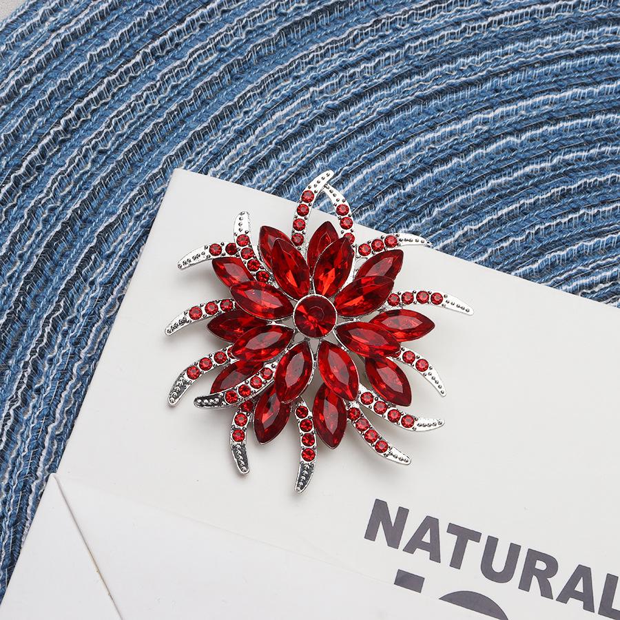 

Брошь-булавка в виде цветка из фиолетового кристалла - Стильный дизайн со стразами для женщин