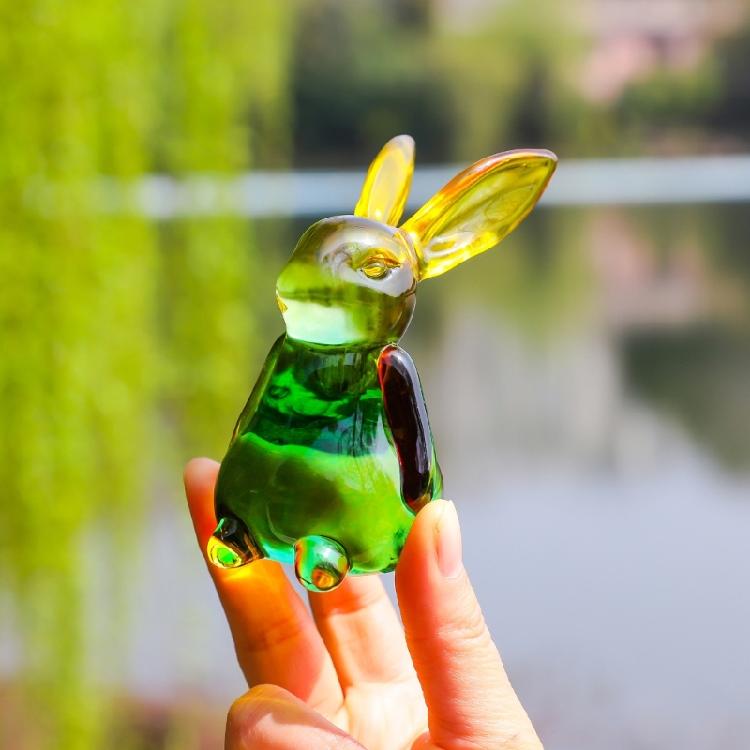 Handmade Artificial Glass Rabbit Statue Figurine Decorative Home Decoration Item For Bedroom Or Workspaces