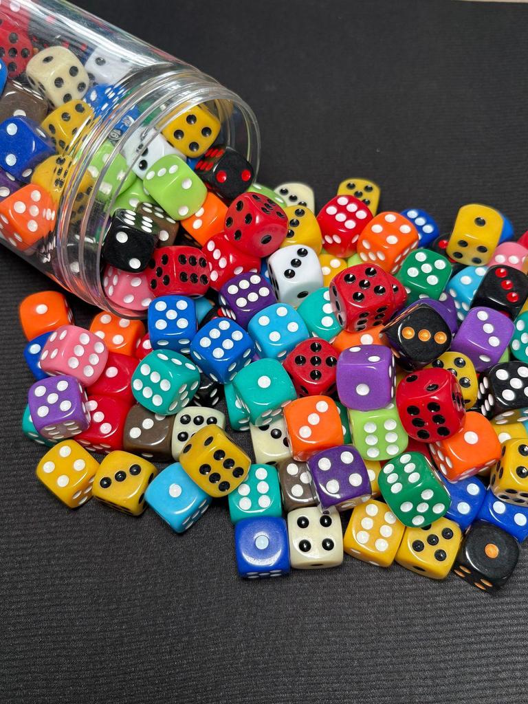 16mm Solid Color Rounded Corner Acrylic Dice - Board Game & RPG Accessory