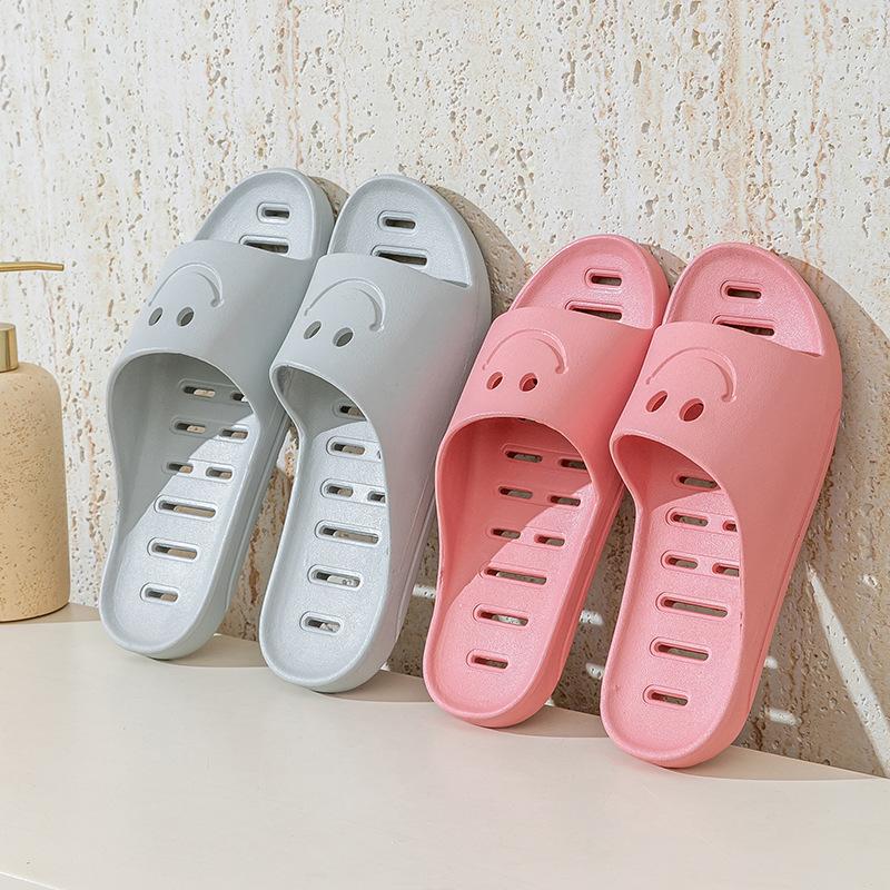 Bathroom Leaking Slippers Men and Women Summer Thick Bottom Indoor Home Use Couple Non-slip Bath Hollowed Out Quick Drying Drain Mop