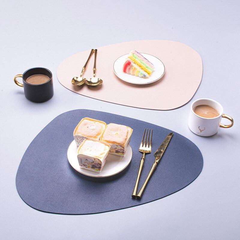 Set 4 Tovagliette In Pelle PU Lavabili - Sottobicchieri Effetto Pelle Per Tavolo - Marrone/Oro - Reversibili E Termiche
