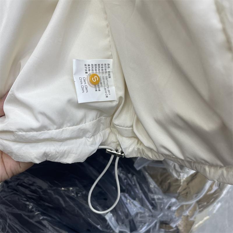 Dámská zimní podzimní bunda kabát s kulatým výstřihem z prachového peří bílé kachny volná krátká jednobarevná kosočtvercová prošívaná bunda z prachového peří