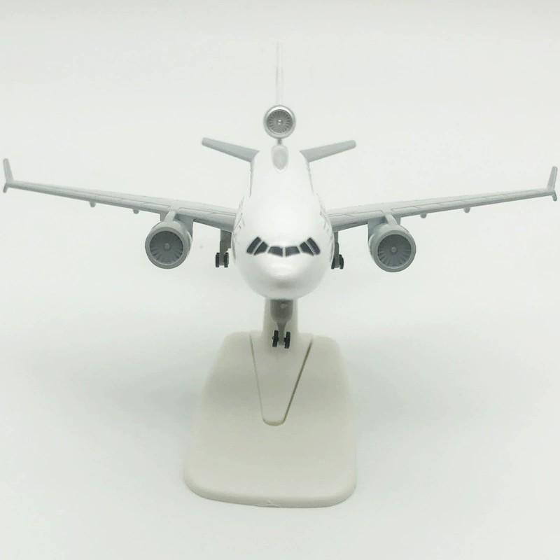 Display Airplane American World Airways MD-11 Aviation Model Aircraft 20cm 1/400 Scale MD11 Alloy Plane With Stand Decorative