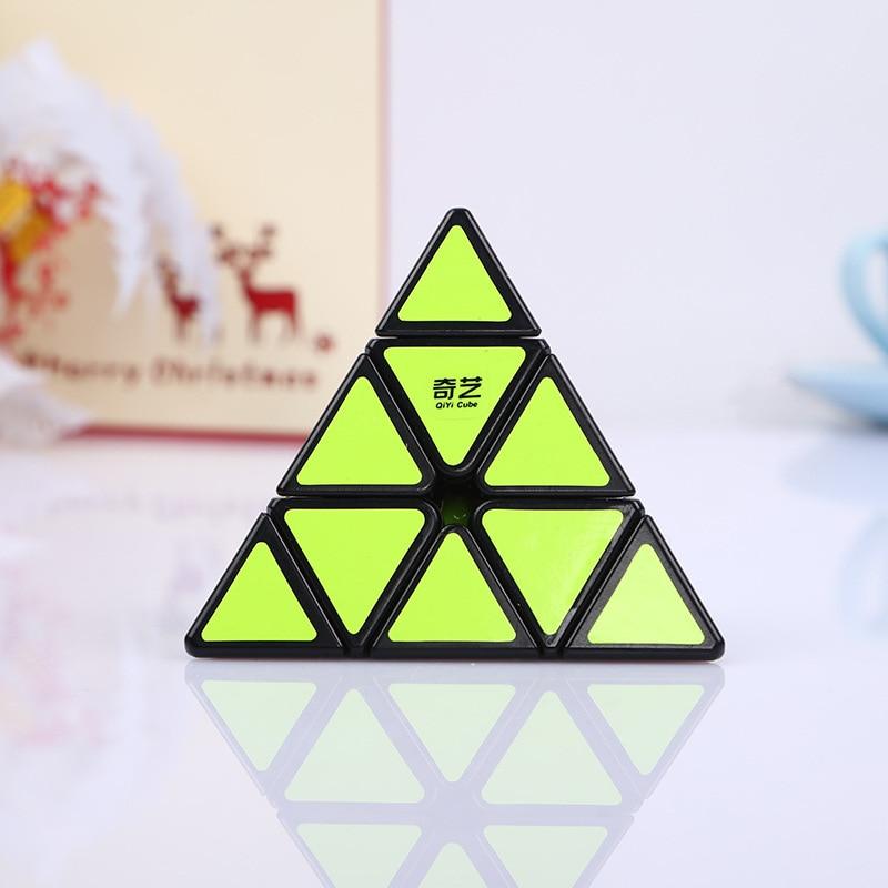 Black Version Speed Cube Puzzle Qiyi Qiming 3x3x3 Pyramid Professional Smoothly Twist Triangle Magic Cube Educational Toys 
