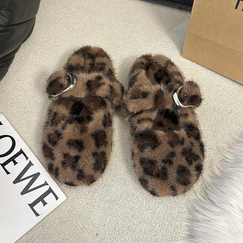 Fellartiger Leopardenmuster-Schnalle mit dicksohligen Bag-Head-Slippern für Damen-Oberbekleidung 2025 neue warme und bequeme vielseitige Baumwollpantoffeln