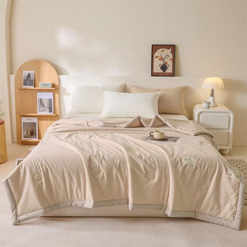 Belle Anna Skin-Friendly Soybean Quilt