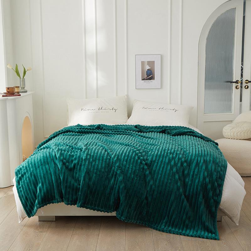 Luxury Thick Milk Velvet Extra Wide Ribbed Wool Blanket Autumn And Winter Thick Kindergarten Blanket And Office Nap Blankets