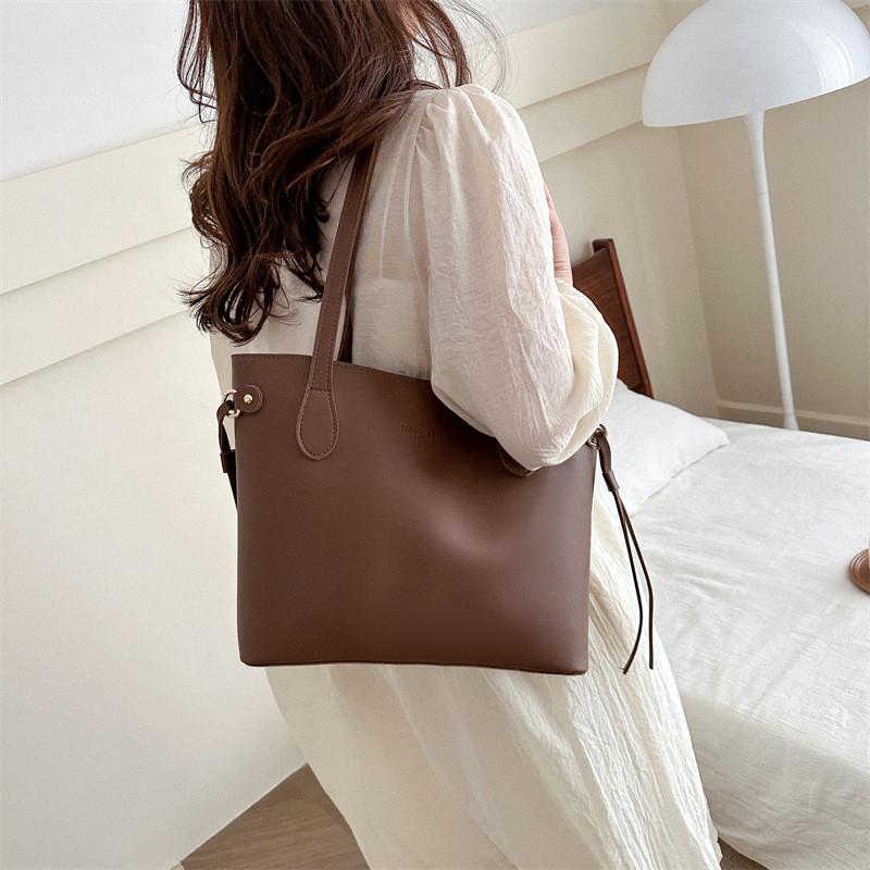 Chic And Trendy Pu Tote Shoulder Bag For Women Ideal For Commuting And Casual Use