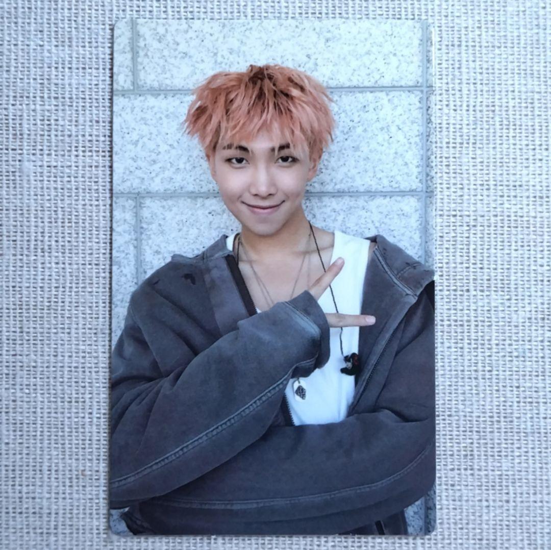 

[Б/У] BTS MEMORIES 2017 Blu-ray RM Торговая карточка