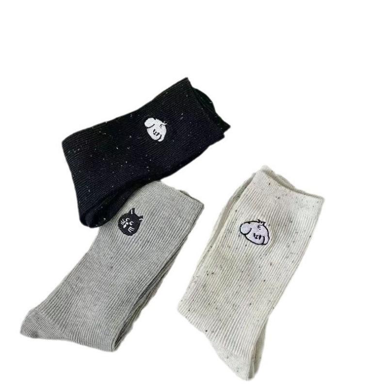 Female Spring and Summer New Cartoon Embroidery Lovely Idea Yarn In The Tube Pile Socks