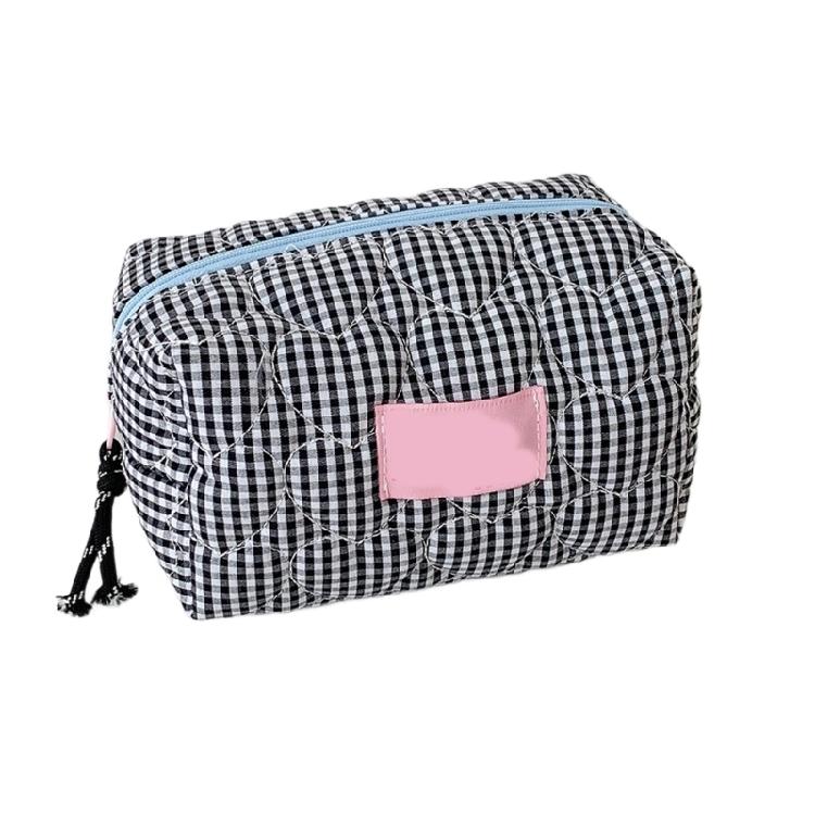 

Travel Lightweight Portable Toiletry Bag With Heart Candy Checkered Pattern Cosmetic Storage Organizers For Women чорний