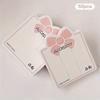 100 Stück Rosa Schleife Displaykarten mit 2-Loch-Design | Made in China Anhänger für Schmuck & Haarschmuck, Armbänder, Halsketten, Ohrringe