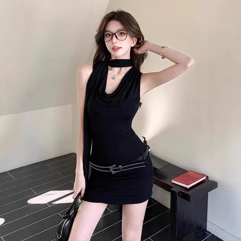 

2025 Корейский Стиль Летнее Сексуальное Платье Бодикон Мини Черное Платье-Холтер с Драпированным Вырезом и Дизайном, Подчеркивающим Талию XL - Premium