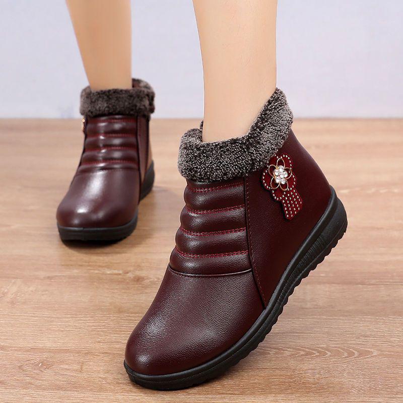 Winter Non-Slip Velvet Flat Boots for Middle-Aged & Elderly Women - Warm, Waterproof, Low-Top Grandma Shoes