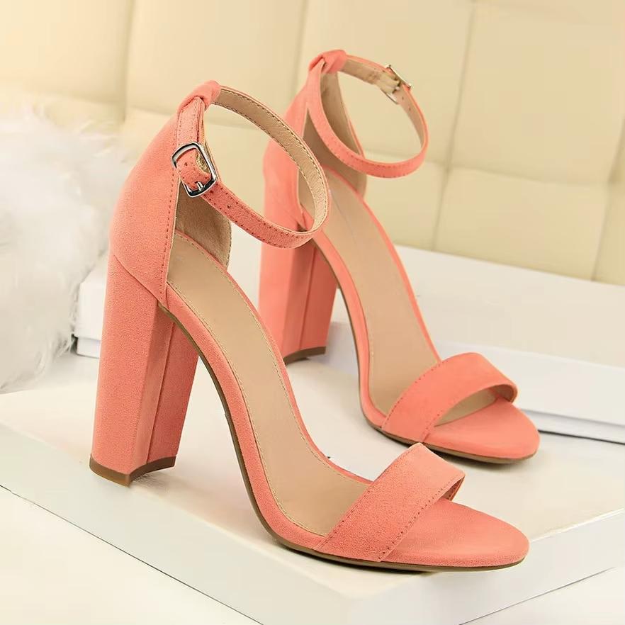 Fashion Women's Chunky Heel Open Toe Sandals with Ankle Strap, Perfect for Fashionable Occasions