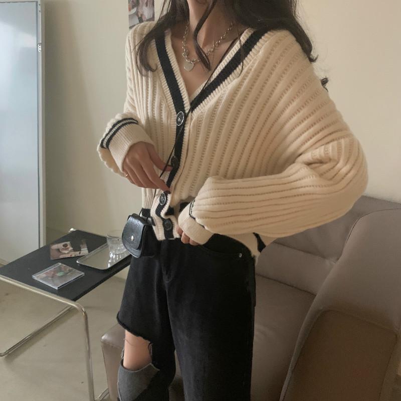 Early autumn new fashion loose and versatile V-neck contrast color long-sleeved knitted cardigan sweater top women's tide 6790#