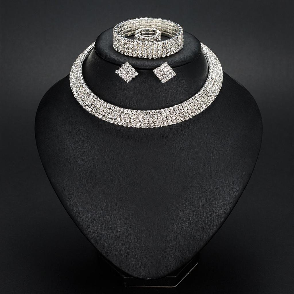 European & American Fashion Jewelry Set: Diamond-Inlaid Hollow Choker, Earrings, Ring, Bracelet - N387