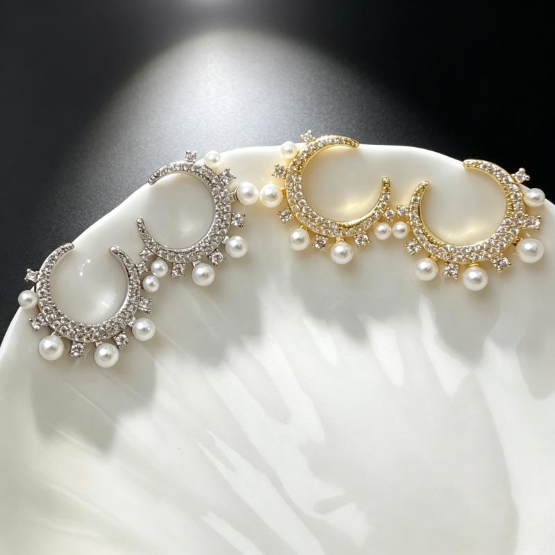 Elegant Crescent Moon and Pearl Diamond Stud Earrings for Women