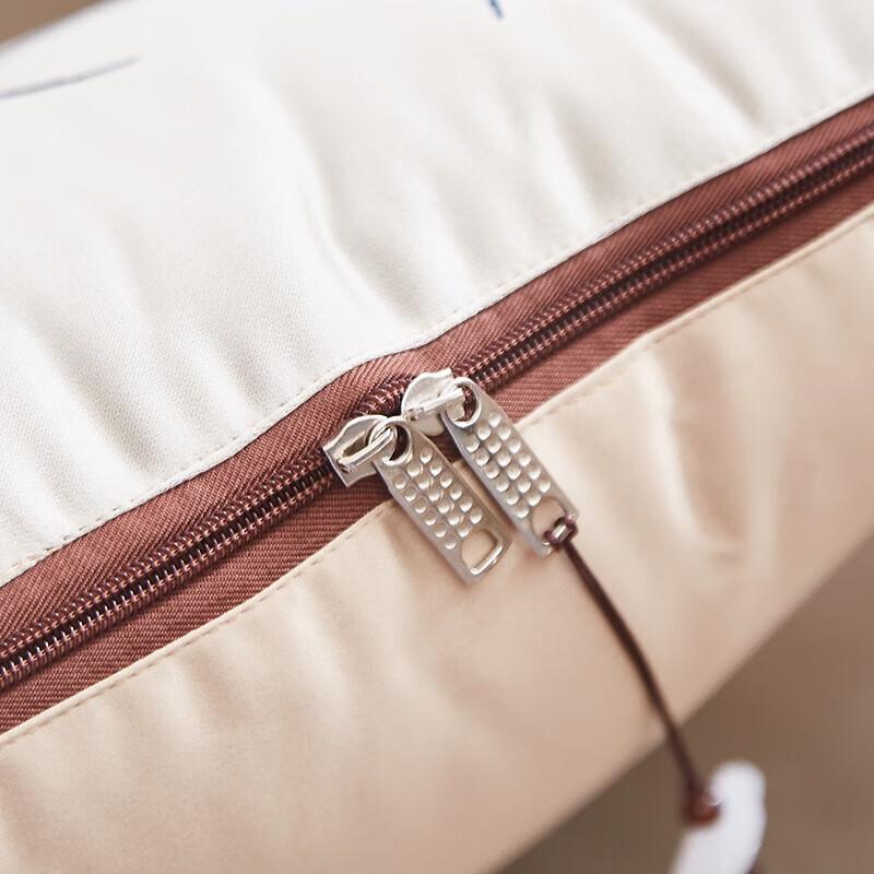 Hengyuanxiang Lotus Brocade Cushion Quilt