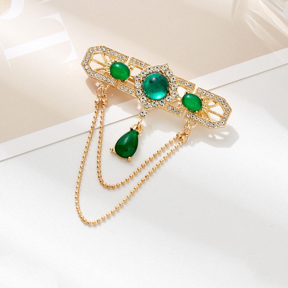 Luxury Retro Shiny Teardrop-shaped Emerald Rhinestone Tassel Chain Broochs for Women Temperament Cheongsam Suit Pin Jewelry Gift зелёный