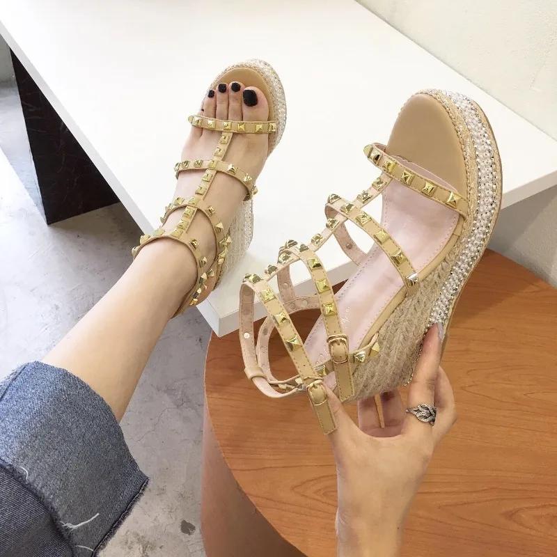 Fashion 10CM Thick Sole Rivets Open Toe Platform Sandals Women's Casual Shoe Wedge Heel Roman High Heels for Women Luxury Womens Shoes