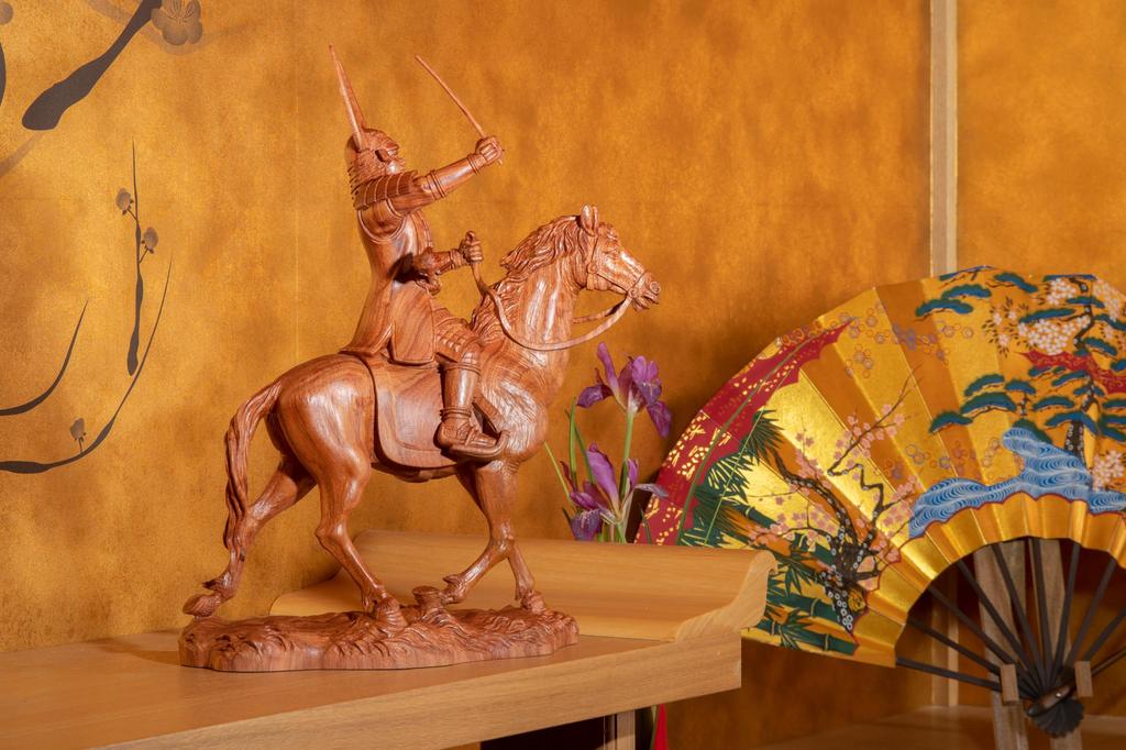 HASEL Sengoku Busho Wooden Figure Naomasa Ii Kiwami