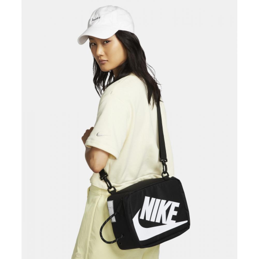 

Сумка-обувная коробка NIKE, маленькая, 8 л, M, черно-белая, DV6092 010 FREE