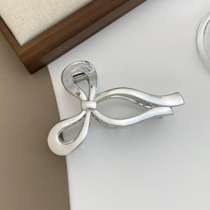 Silver Cold Wind Hair Clip Women High-end Hair Texture Shark Clip Simple Love Hair Accessories