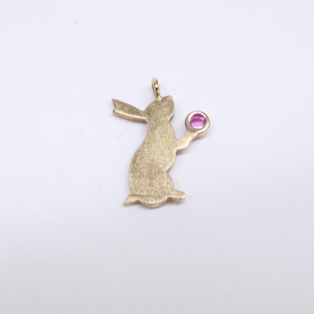 MOTHERHOUSE Ruby Rabbit Pendant Top, Standing Rabbit Pendant Top, K10 Chain Necklace, Total of 3 Pieces Necklace Yellow GoldUsed