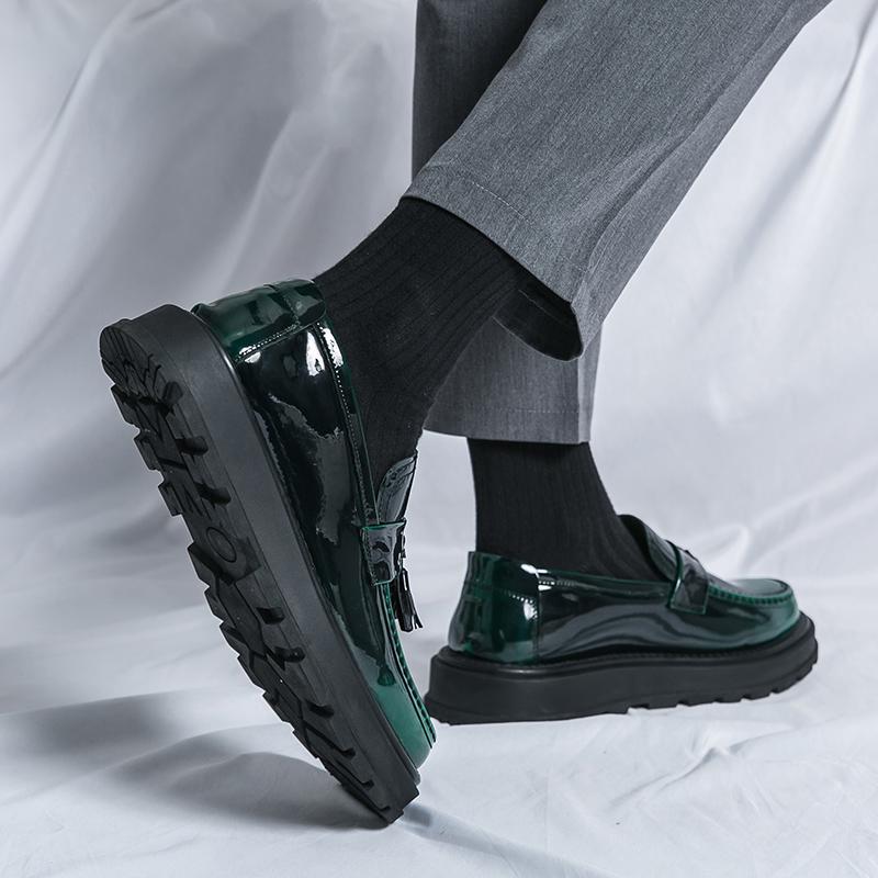 Fashion Men Business Leather Shoes New Fashion Colour Man Casual Leather Loafers Casual Business Wedding Shoes for Men Round Toe Slip-On