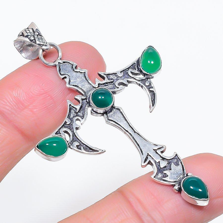 

Натуральный зеленый оникс драгоценный камень 925 стерлинговое серебро ювелирный кулон 2.48 o6s07