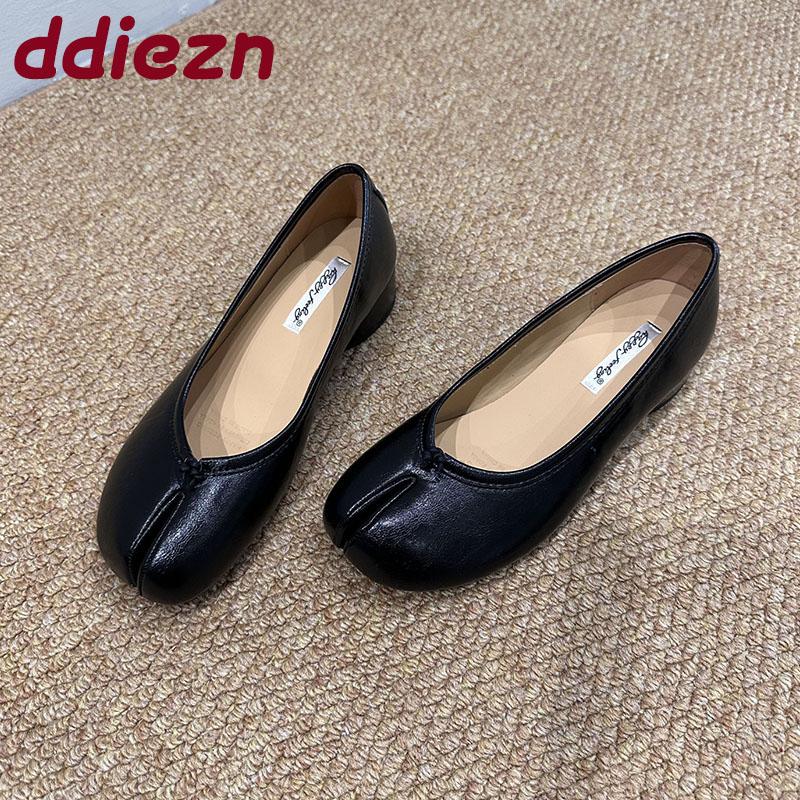 Mode Neu Damen Flache Damenschuhe Slipper Lässige Weiche Mode Seltsame Zehen Fußbekleidung Flats Damen Niedrige Absatzschuhe