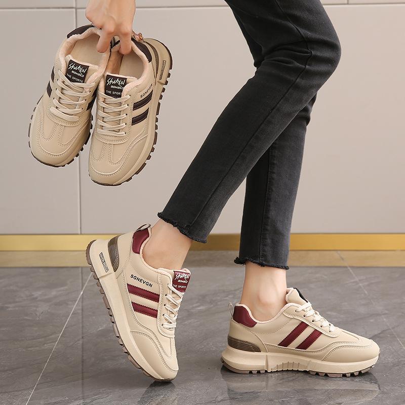 2025 Spring and Summer New Mesh Breathable Women's Shoes Casual Shoes Versatile Flat Baseplate Shoes Sports Running White Shoes Women