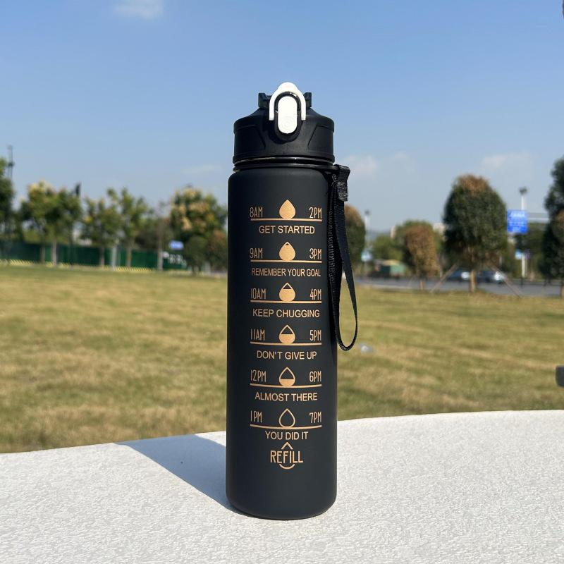 Matná sportovní láhev na vodu s gradientem barev a držadlem, 750 ml přenosný fitness pohár se slámkou