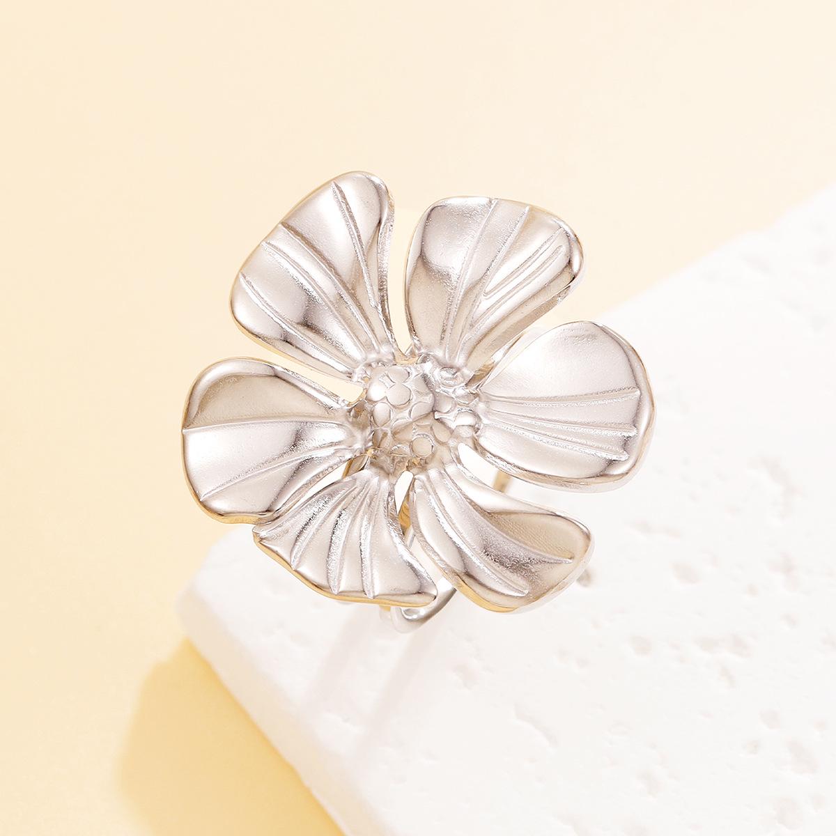 18K Gold Vacuum Plated Stainless Steel Open Flower Ring for Women