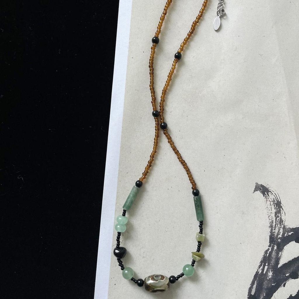 New Chinese-style, handcrafted, retro charm necklace with a unique design, featuring ethnic-inspired agate pendants, perfect as a sweater chain