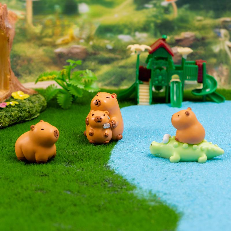 Miniature Cartoon Capybara Model Figurine Desk Garden Landscape Ornament Resin Craft Home Office Decor Car Desktop Decor Gifts