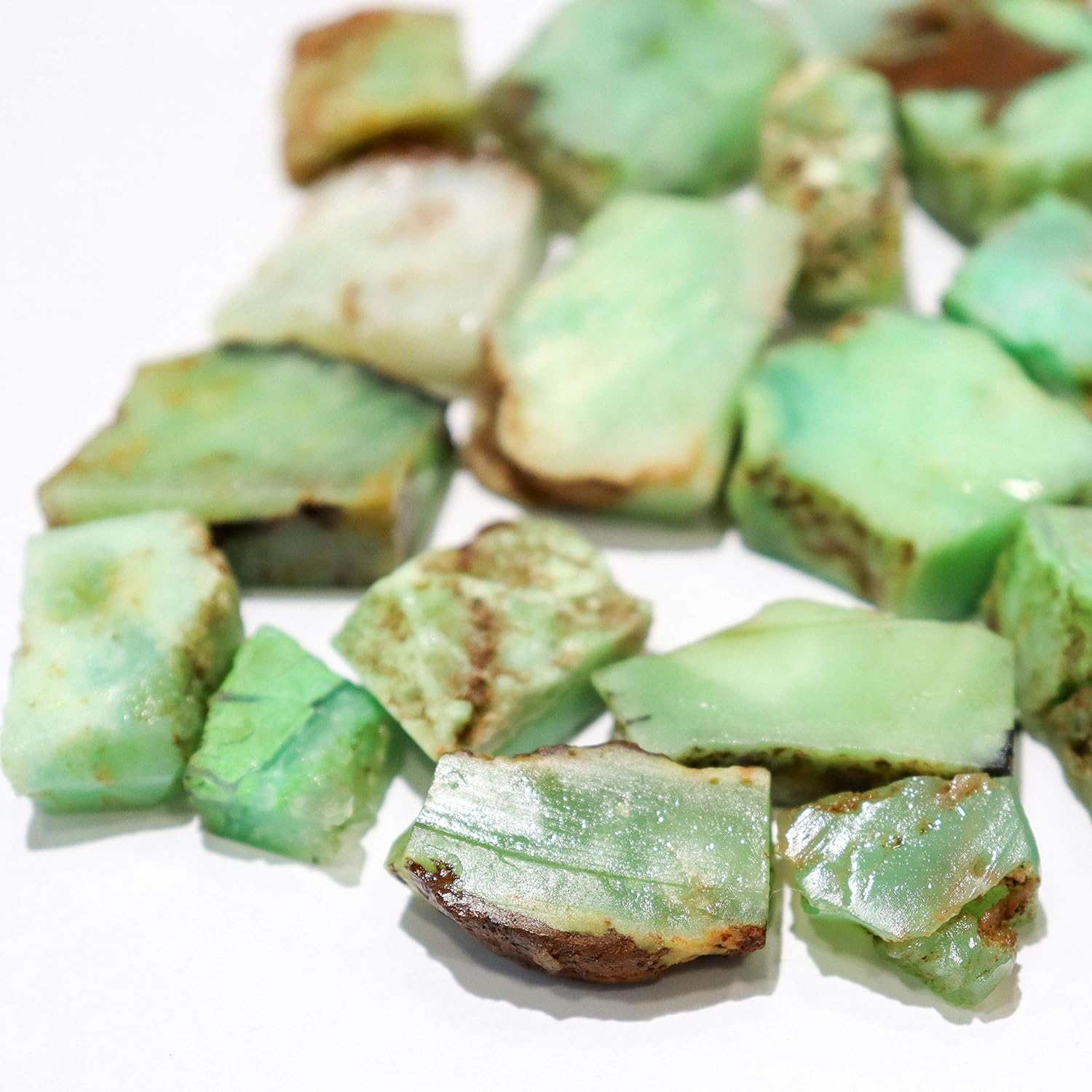 

Натуральный хризопраз Неполированный природный кристалл, балансирующий чакру, грубый драгоценный камень