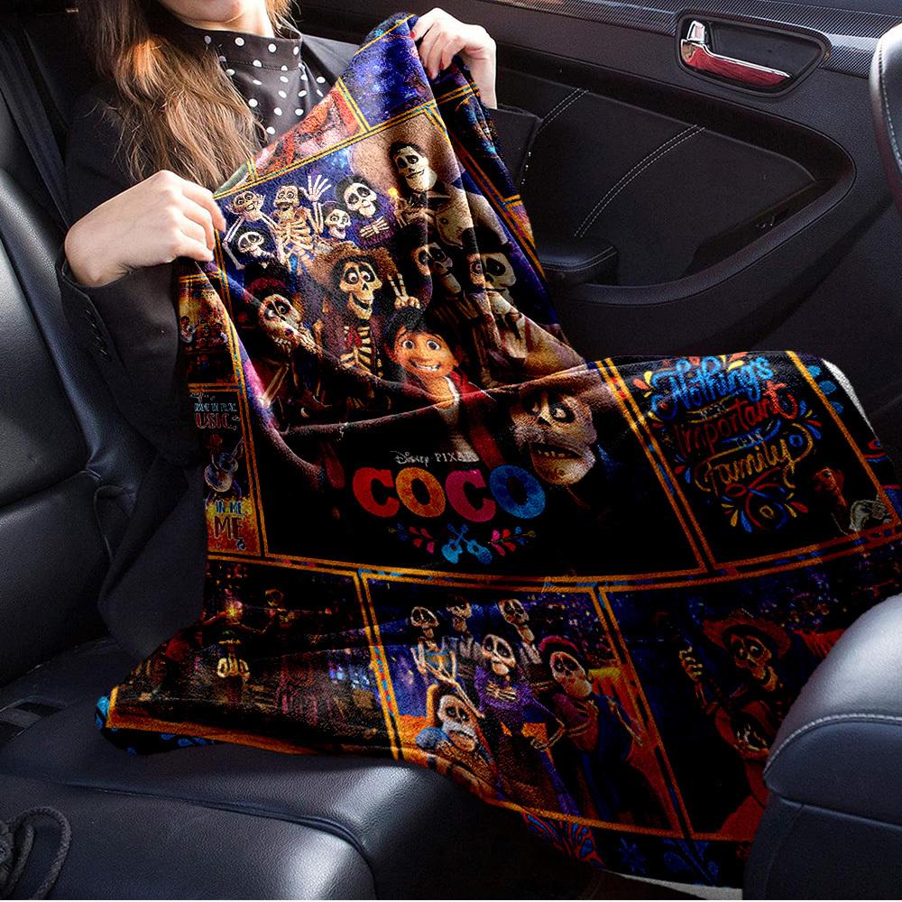 1 Pc Flannel Coco Movie Theme Multi-purpose Small Blanket, Suitable for Bed, Sofa or Gift, Home Decoration That Shows Family Warmth and Fest
