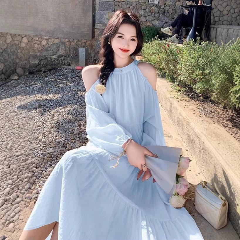 Seaside vacation dress women's summer new sweet gentle wind French temperament beautiful off-the-shoulder beach dress