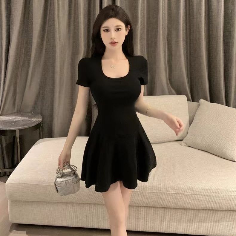 Summer new pure desire style square neck short sleeve temperament solid color dress tight elastic Spice Girl A word short skirt